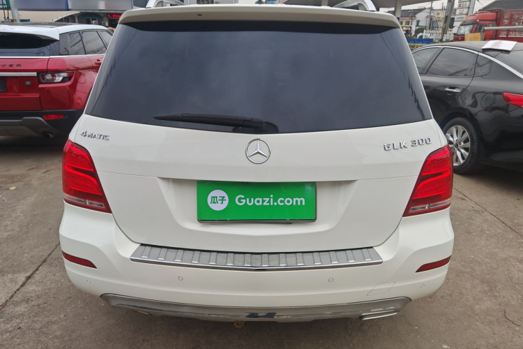 奔驰GLK级 2015款 GLK 260 4MATIC 动感型 极致版车身外观6