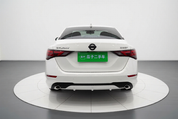 日产 轩逸 2022款 1.6L XL CVT悦享版车身外观6