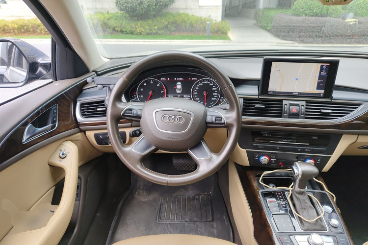 奥迪A6L 2012款 30 FSI 舒适型局部细节13