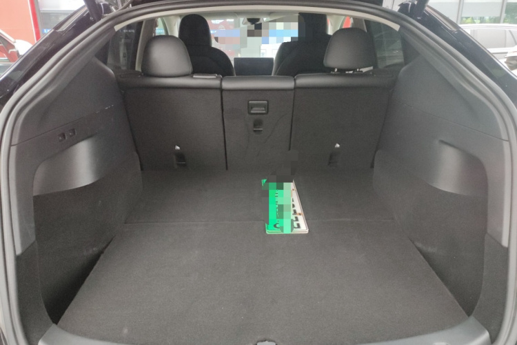 特斯拉 Model Y 2022款 后轮驱动版局部细节23