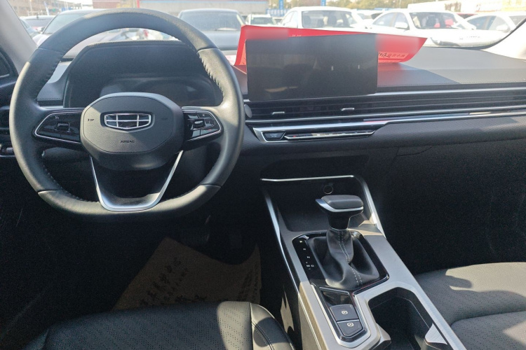 吉利汽车 帝豪 2022款 第4代 1.5L CVT尊贵型中控内饰7004