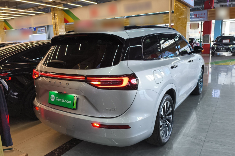 鸿蒙智行 问界M7 2024款 1.5T 智驾四驱Max版 5座车身外观7