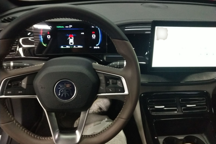 比亚迪 秦PLUS 2023款 冠军版 DM-i 55KM领先型中控内饰12