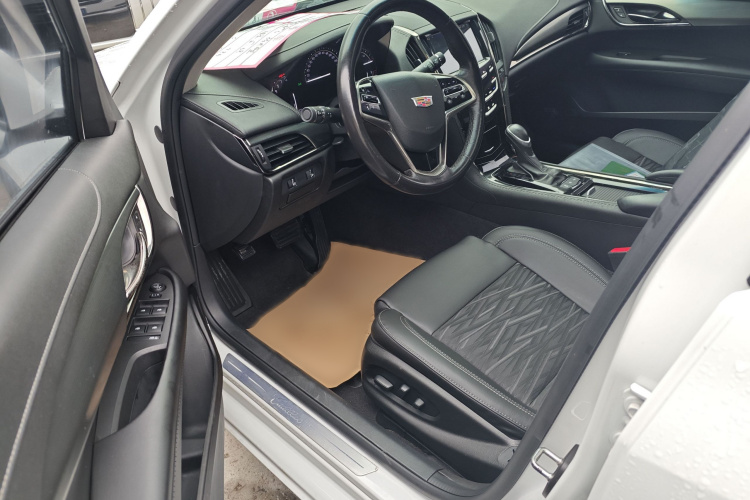 凯迪拉克ATS-L 2017款 28T 技术型中控内饰7005