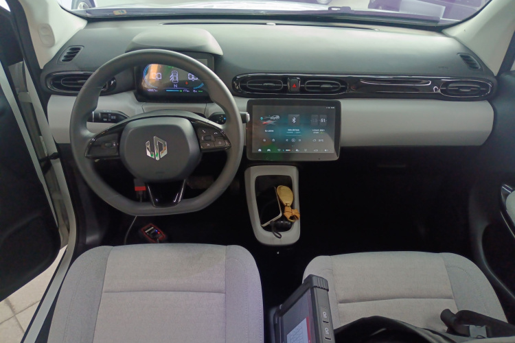 零跑汽车 零跑T03 2022款 炫晶版中控内饰7002