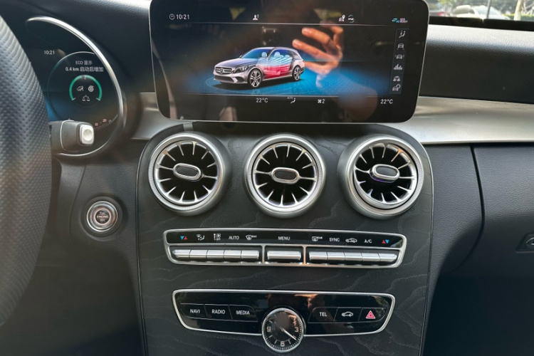 奔驰C级(进口) 2019款 C 260 旅行轿车局部细节16