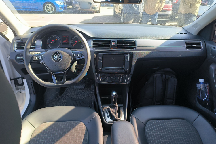 大众 桑塔纳 2016款 1.6L 自动舒适版中控内饰12
