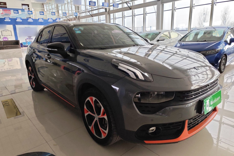 领克02 2019款 1.5T DCT两驱耀Pro版 国VI车身外观3