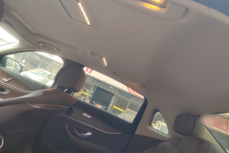 奔驰E级 2019款 E 260 L中控内饰22