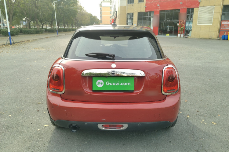 MINI 2016款 1.5T COOPER 五门版车身外观6