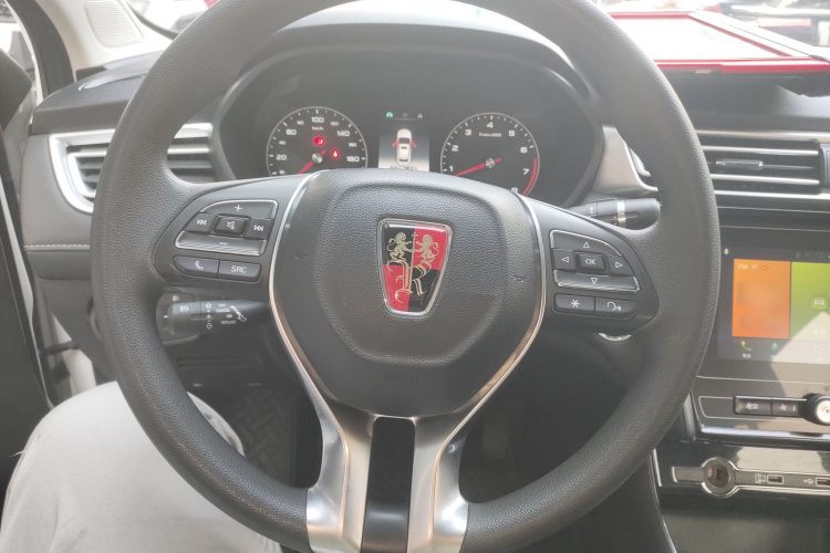 荣威i5 2019款 1.5L 手动4G互联朗豪版中控内饰13