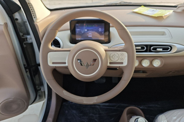 五菱汽车 宏光MINIEV 2025款 四门版 进阶款中控内饰13