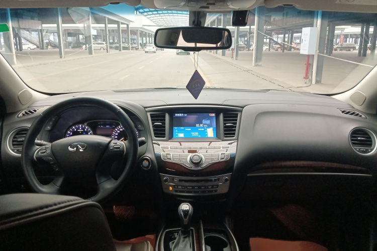 英菲尼迪QX60(进口) 2018款 2.5 S/C Hybrid 两驱卓越版 国VI中控内饰7002