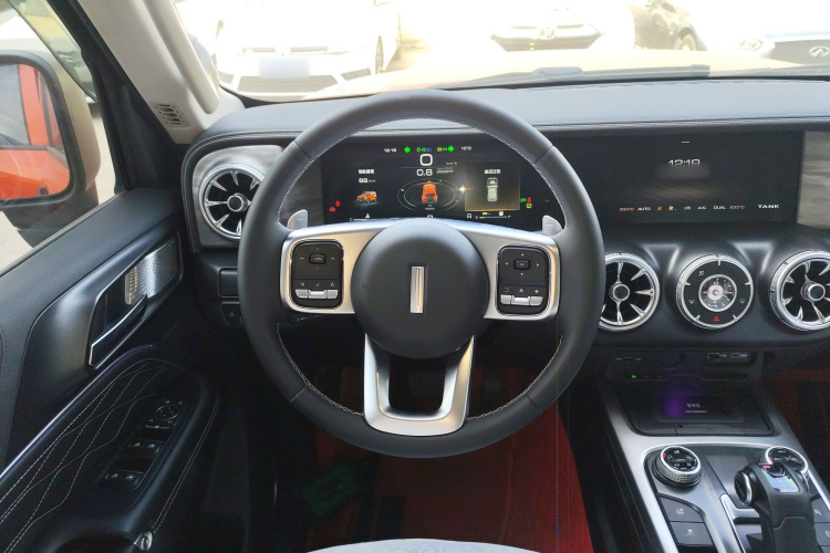 坦克300 2021款 越野版 2.0T 征服者中控内饰13