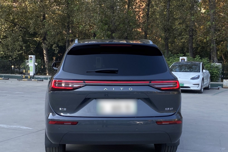 鸿蒙智行 问界M7 2024款 1.5T 后驱Plus版 5座车身外观6004