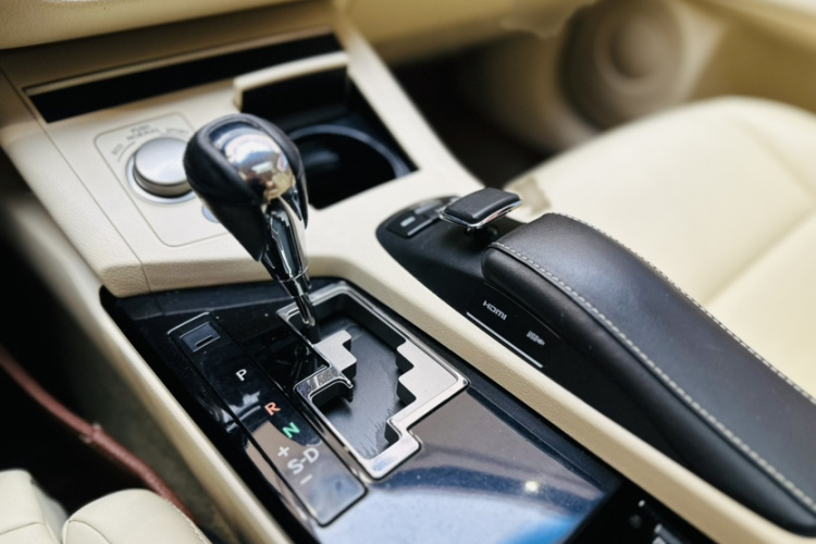 雷克萨斯ES 2013款 250 精英版中控内饰7002