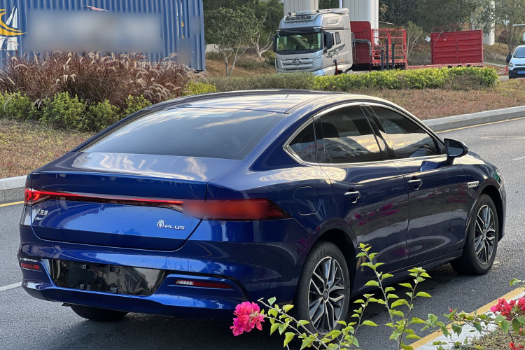 比亚迪 秦PLUS 2021款 DM-i 55KM 旗舰型车身外观6005