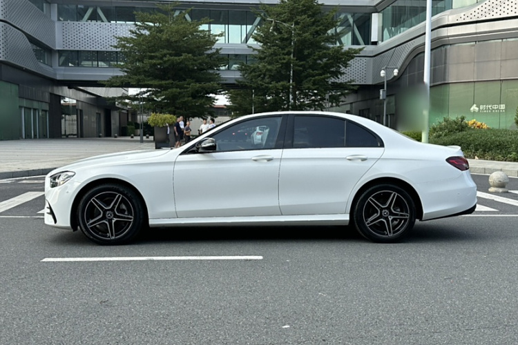 奔驰E级(进口) 2021款 E 260 时尚型运动版车身外观6005