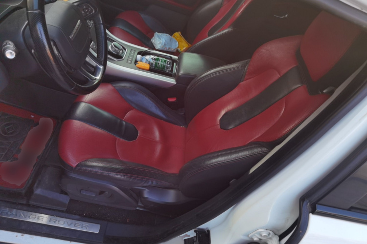 路虎 揽胜极光(进口) 2013款 2.0T 5门耀动版局部细节19