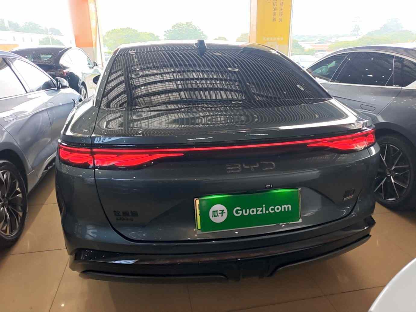 比亚迪 汉L 2025款 DM-i 200KM激光雷达尊享型(3)