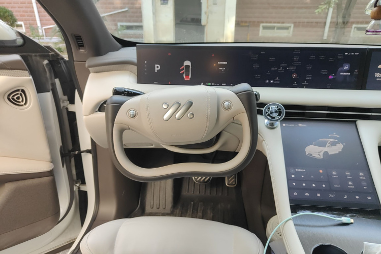 智己汽车 智己LS7 2023款 100kWh Lux后驱版局部细节13