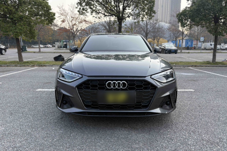 奥迪A4L 2023款 40 TFSI 豪华动感型车身外观6001