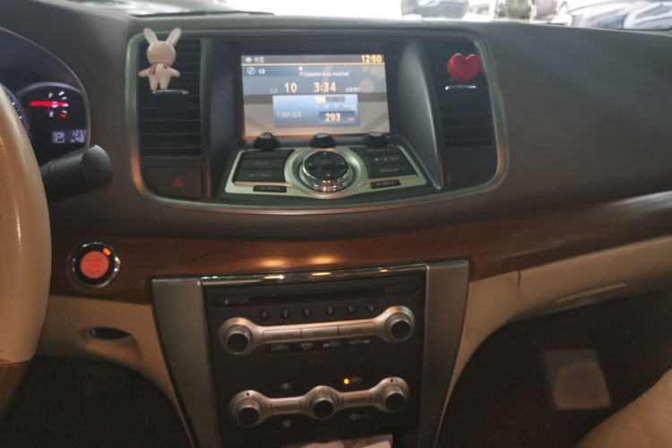 日产 天籁 2011款 公爵 2.5L XV尊雅版局部细节16