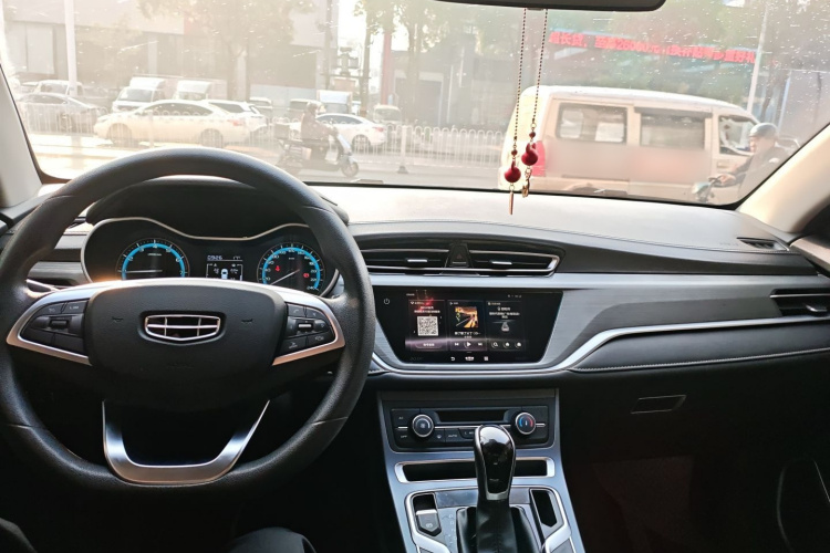 吉利汽车 帝豪 2021款 UP 1.5L CVT豪华型中控内饰7002