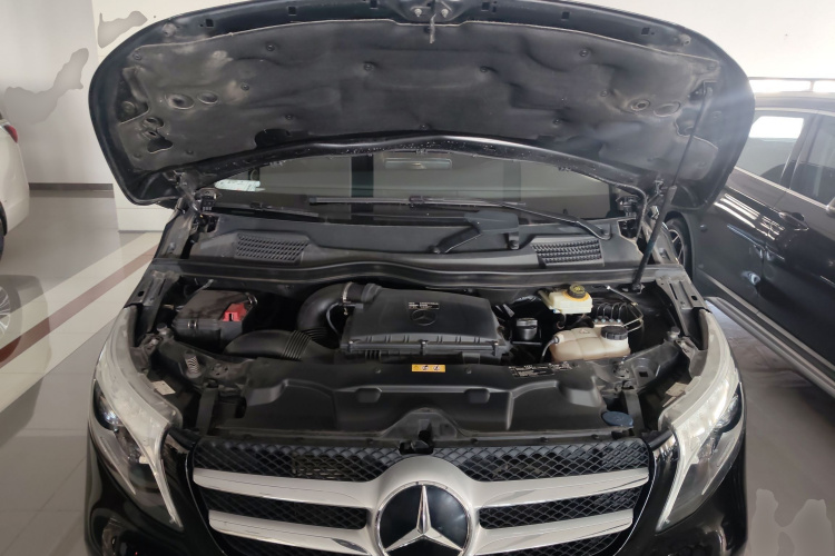 奔驰V级 2016款 V 260 领航版局部细节24