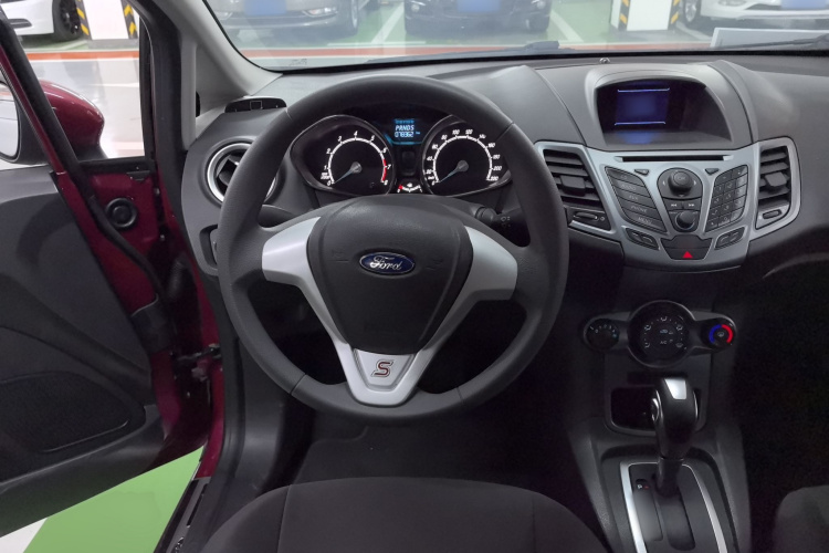 福特 嘉年华 2013款 两厢 1.5L 自动时尚型局部细节13