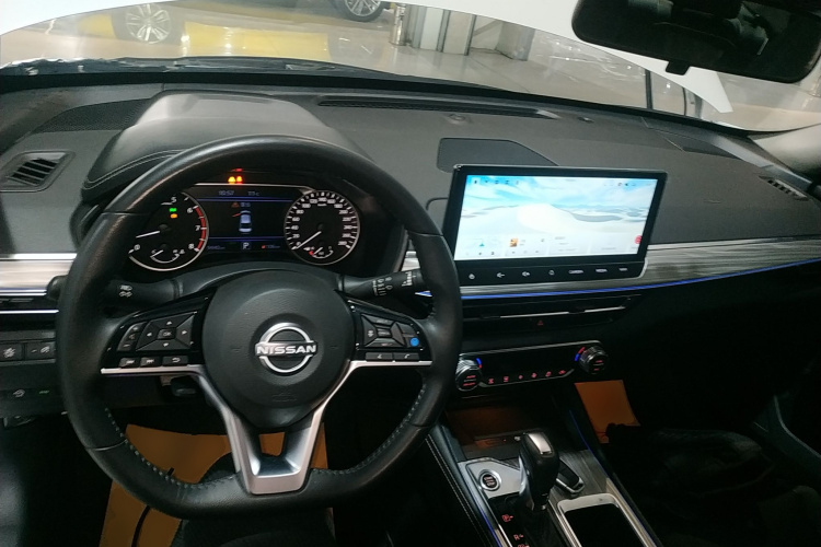 日产 天籁 2022款 2.0T XL 进享版中控内饰12