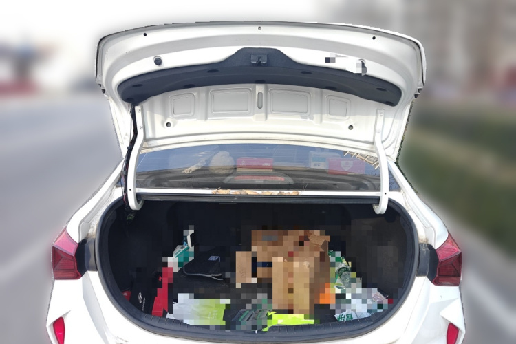 现代 悦纳 2020款 1.4L 手动GLS炫酷版中控内饰23