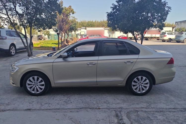 大众 宝来 2018款 1.5L 自动舒适型车身外观4