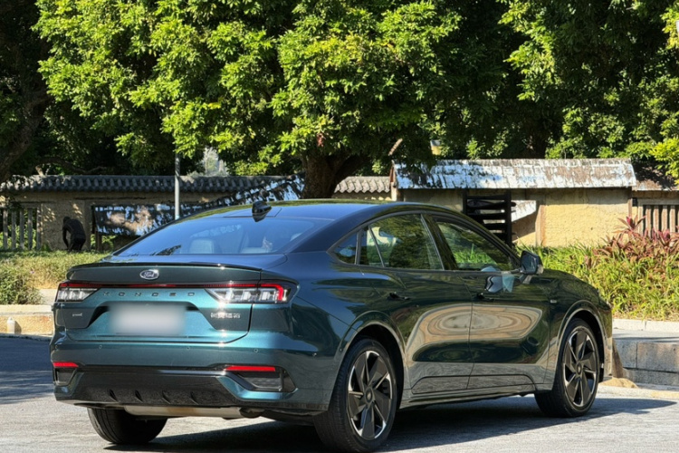 福特 蒙迪欧 2023款 1.5T E-混动 ST-Line车身外观6006