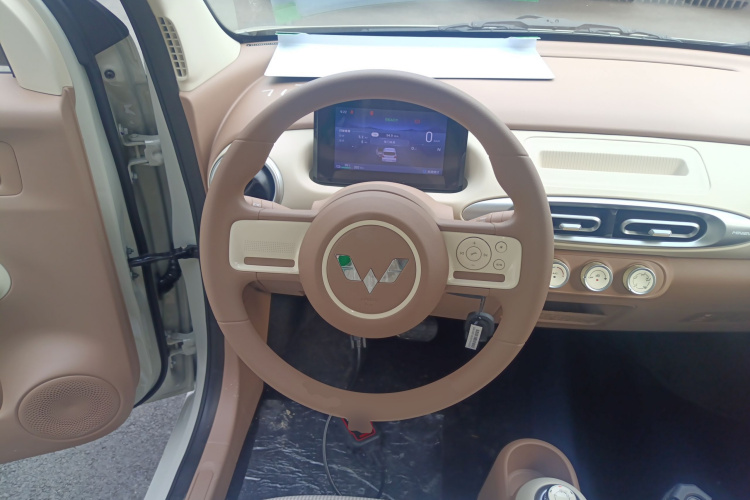 五菱汽车 宏光MINIEV 2025款 四门版 进阶款中控内饰13