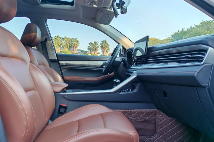 吉利汽车 远景X6 2021款 PRO 1.4T 自动尊贵型中控内饰7001