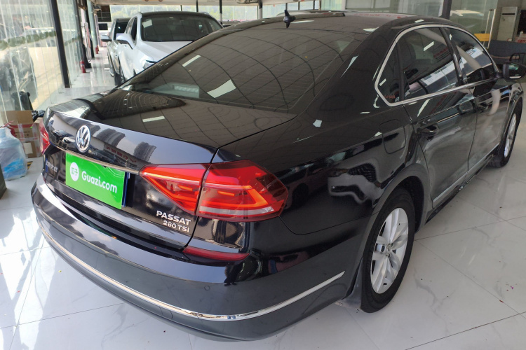 大众 帕萨特 2016款 280TSI DSG尊荣版车身外观7