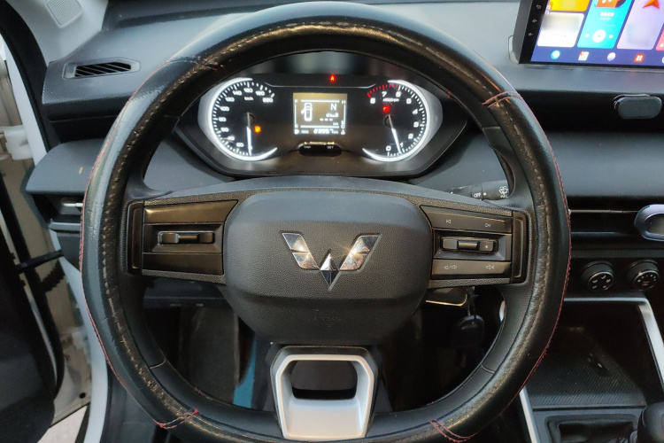 五菱汽车 五菱星驰 2022款 1.5L 手动自由型中控内饰13