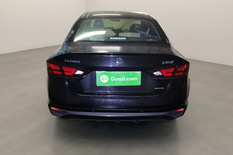 日产 天籁 2020款 改款 2.0L XL 舒适版车身外观6