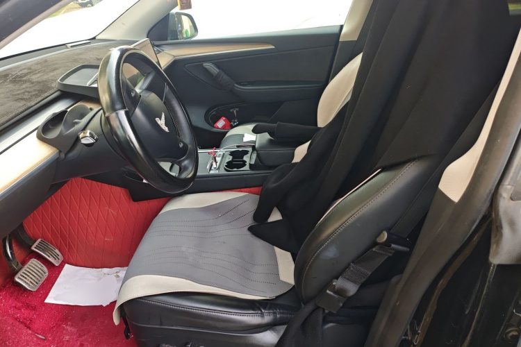 特斯拉 Model Y 2022款 后轮驱动版中控内饰19