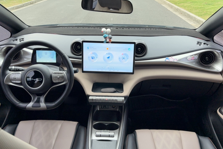 比亚迪 海豚 2023款 420km 自由版中控内饰7005