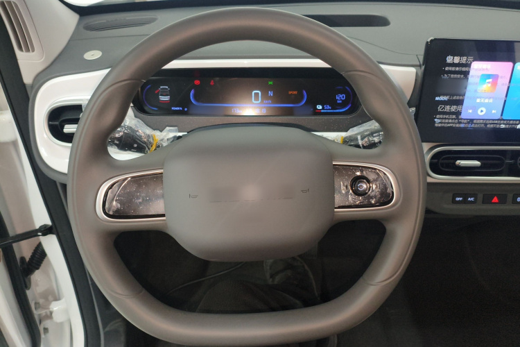 吉利银河 熊猫 2025款 210km 元气熊局部细节13