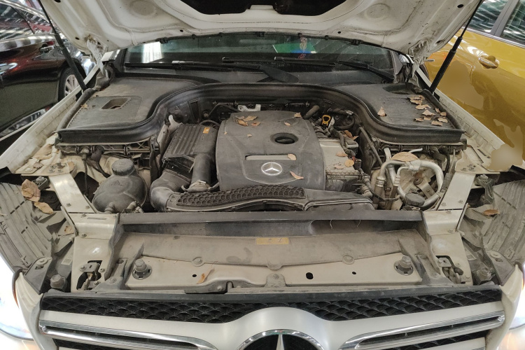 奔驰GLC 2019款 GLC 300 L 4MATIC 动感型机舱底盘24