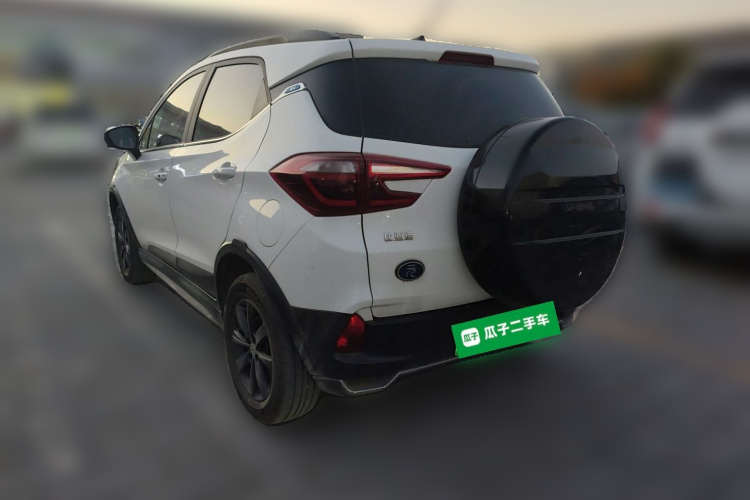 比亚迪 元新能源 2018款 EV360 智联炫酷型车身外观6003