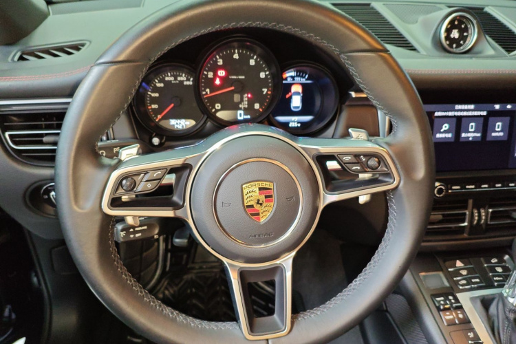 保时捷 2020款 Macan 2.0T中控内饰13