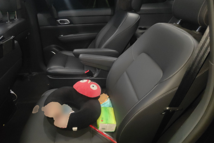 理想汽车 理想ONE 2021款 增程6座版中控内饰21