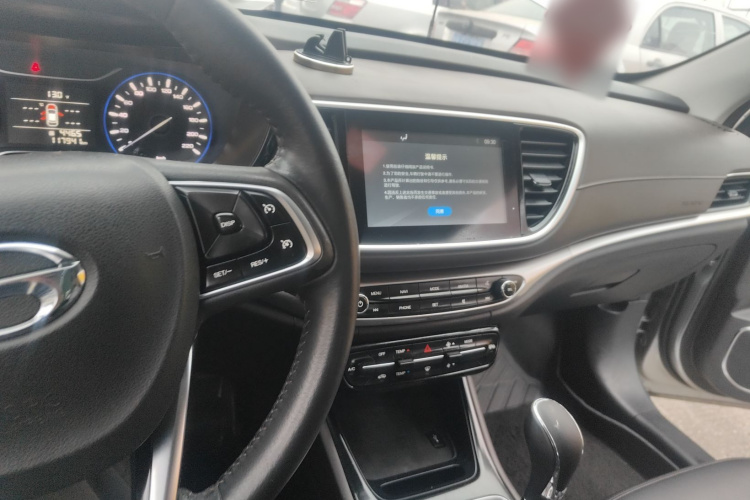 广汽传祺 传祺GA4 2018款 200T 手动豪华版中控内饰12