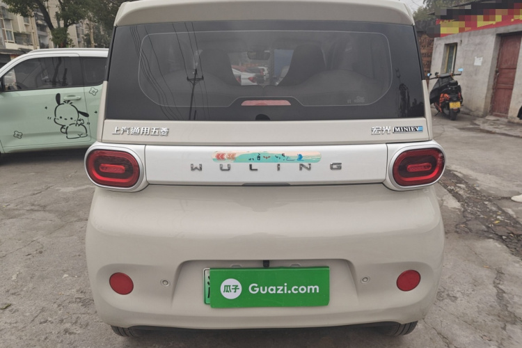 五菱汽车 宏光MINIEV 2024款 第三代 215km 青春版车身外观6