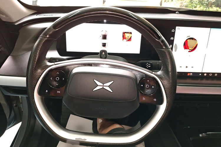 小鹏P7 2022款 480N+局部细节13