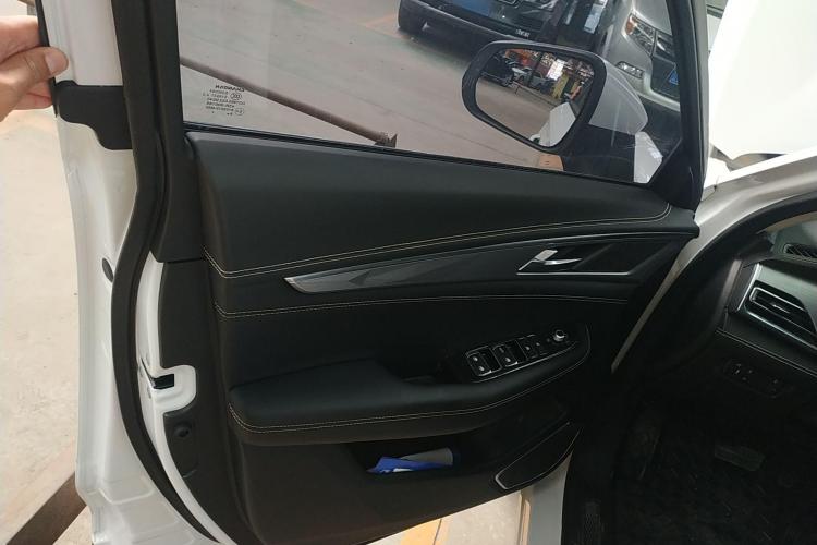 长安CS85 COUPE 2019款 2.0T 自动动版 国V中控内饰47